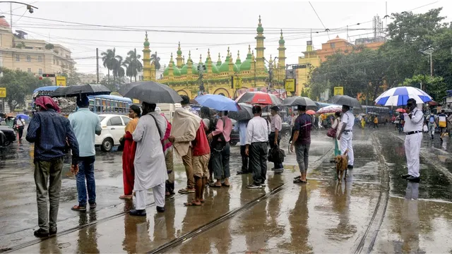 maharashtra-weather-today-heavy-rain-expected-across-state-red-alert-for-pune-palghar-and-satara